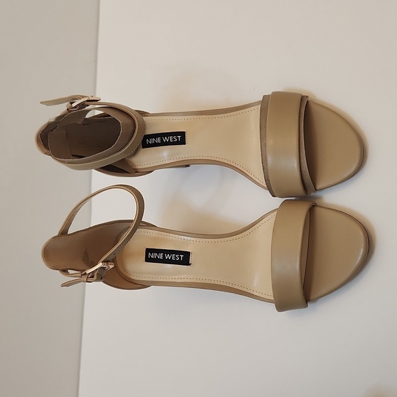 Nine West Woman's Pruce Block Heel Shoe Sandle Size 6.5 - Picture 9 of 10